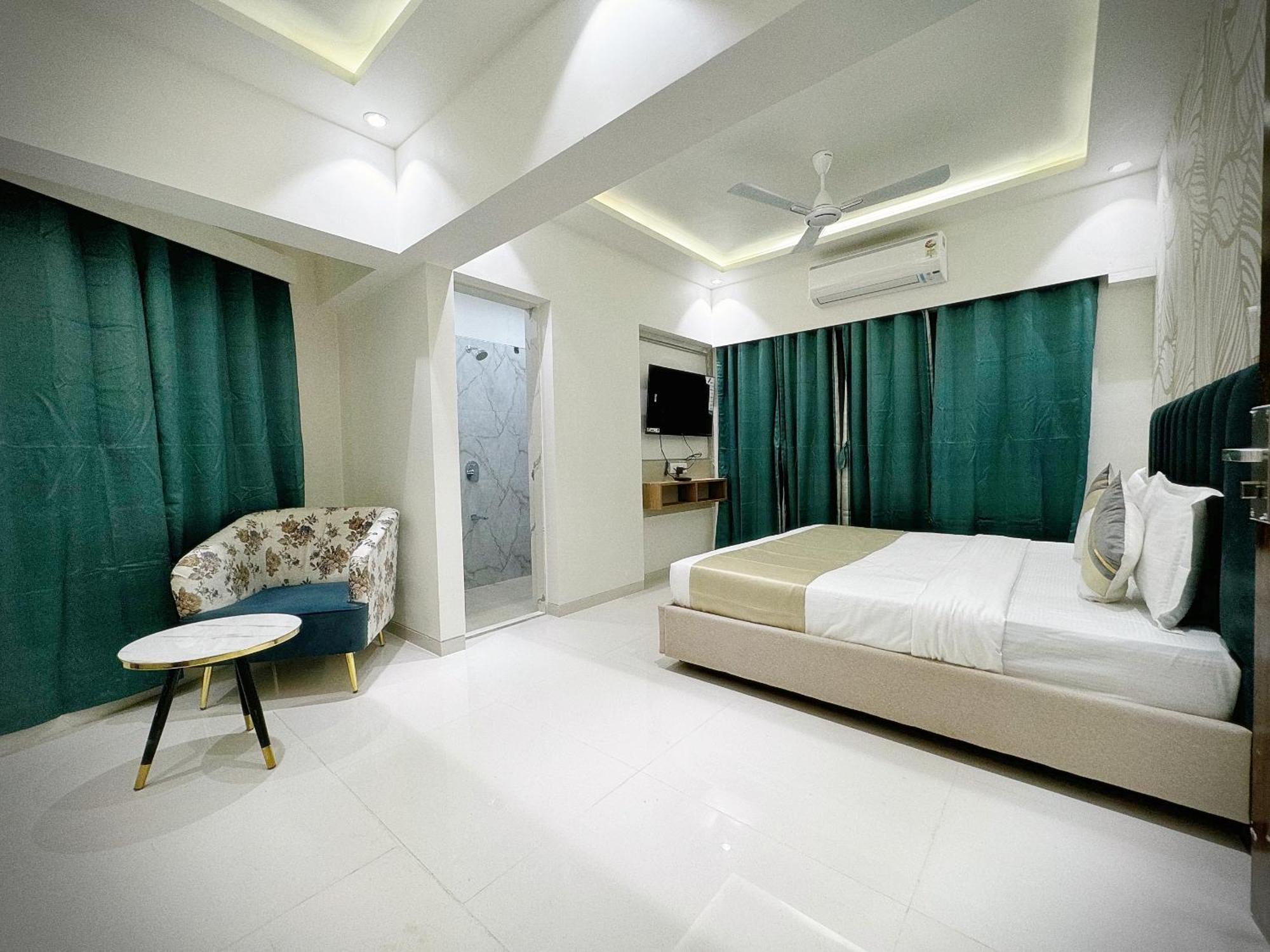 The Orion - Premium Apartments Мумбаи Экстерьер фото