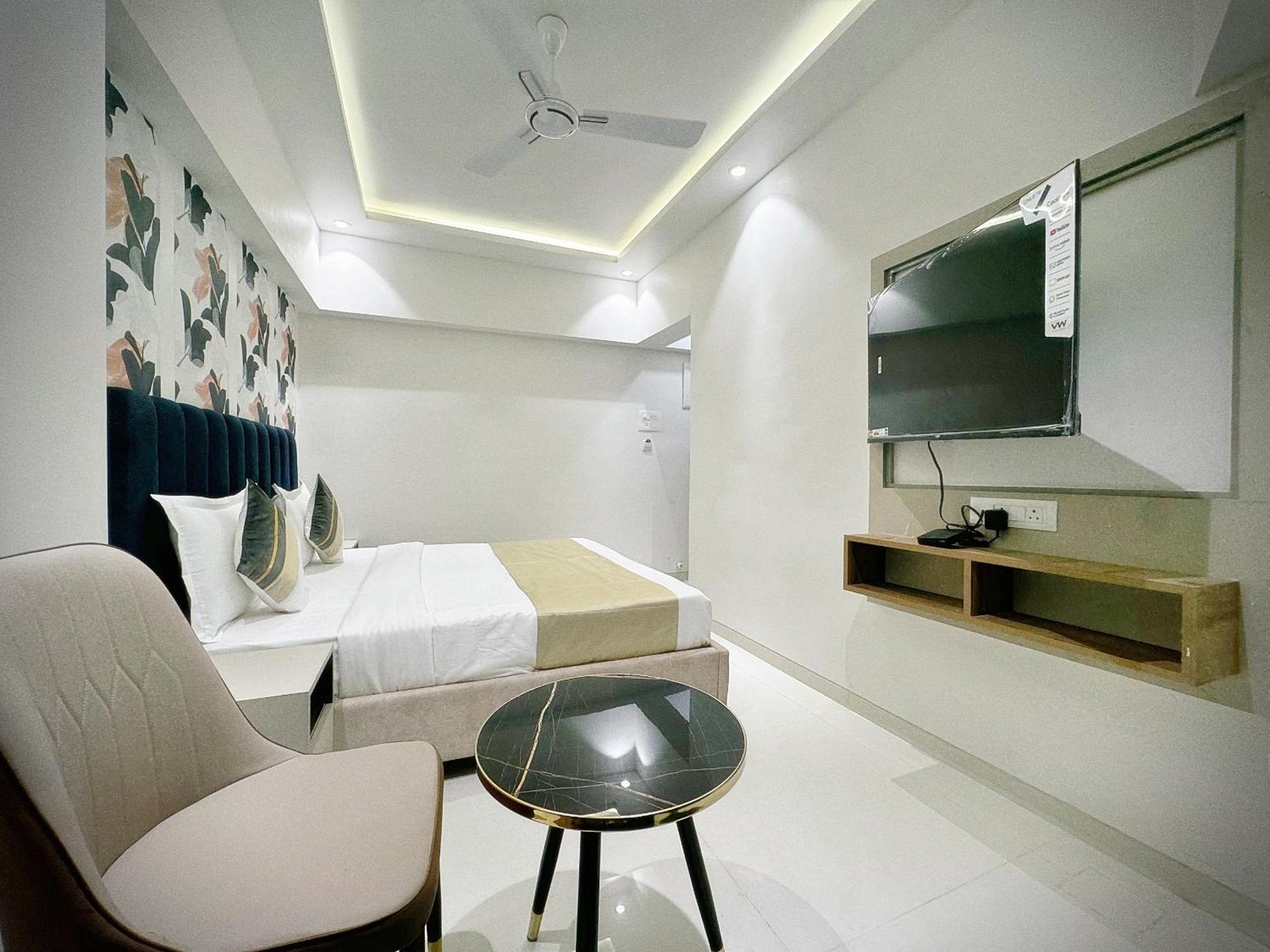 The Orion - Premium Apartments Мумбаи Экстерьер фото