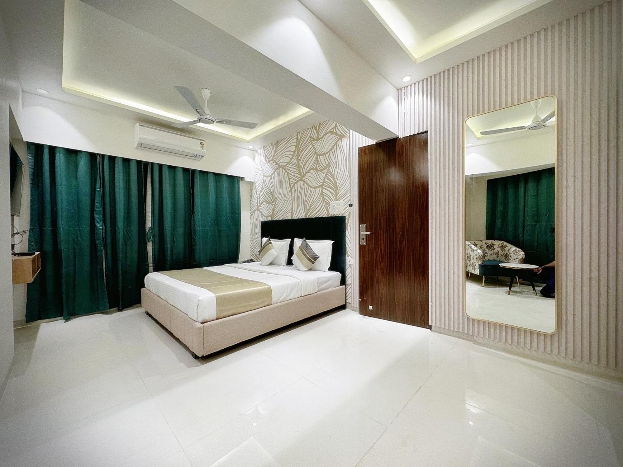 The Orion - Premium Apartments Мумбаи Экстерьер фото