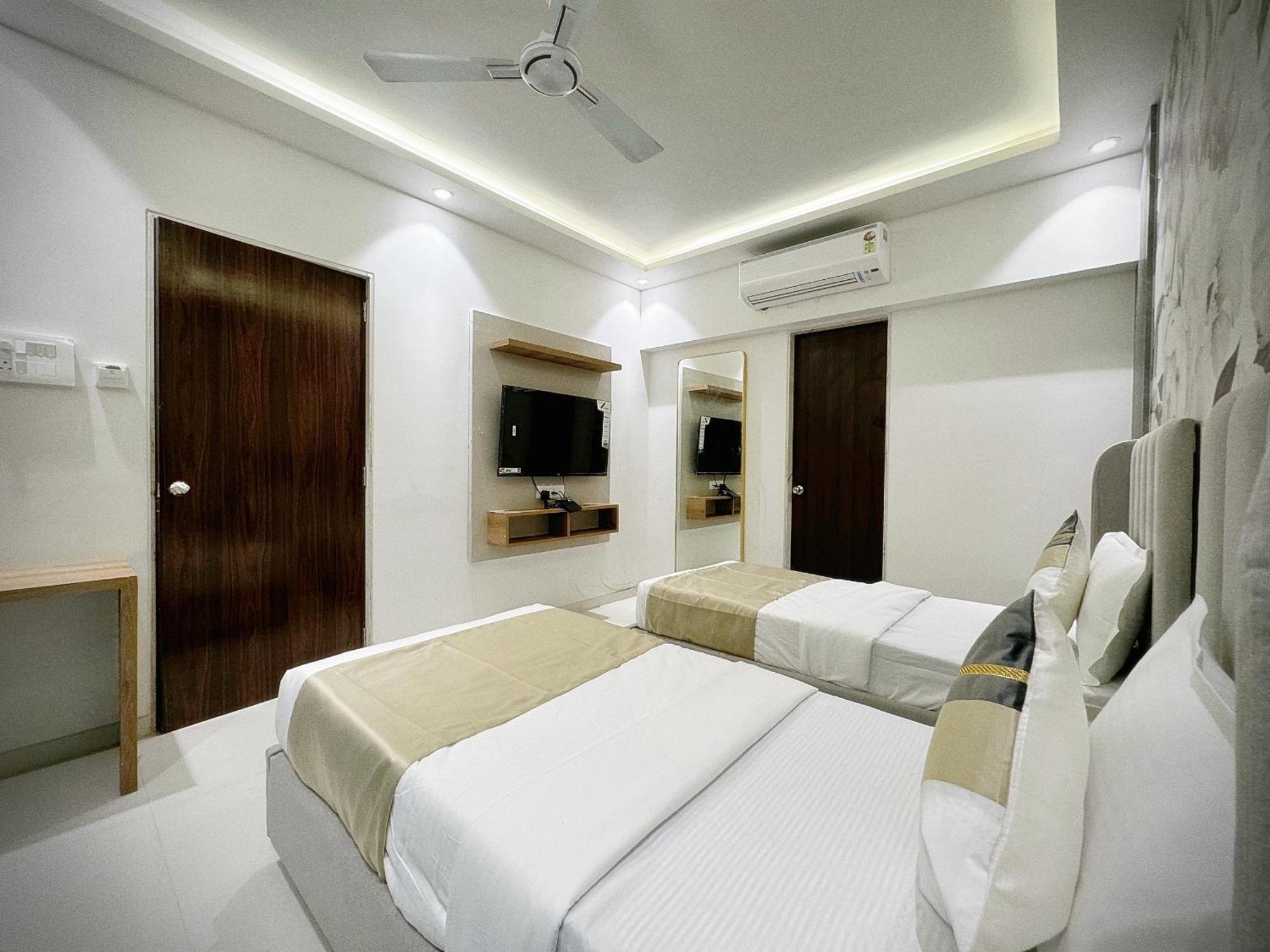 The Orion - Premium Apartments Мумбаи Экстерьер фото
